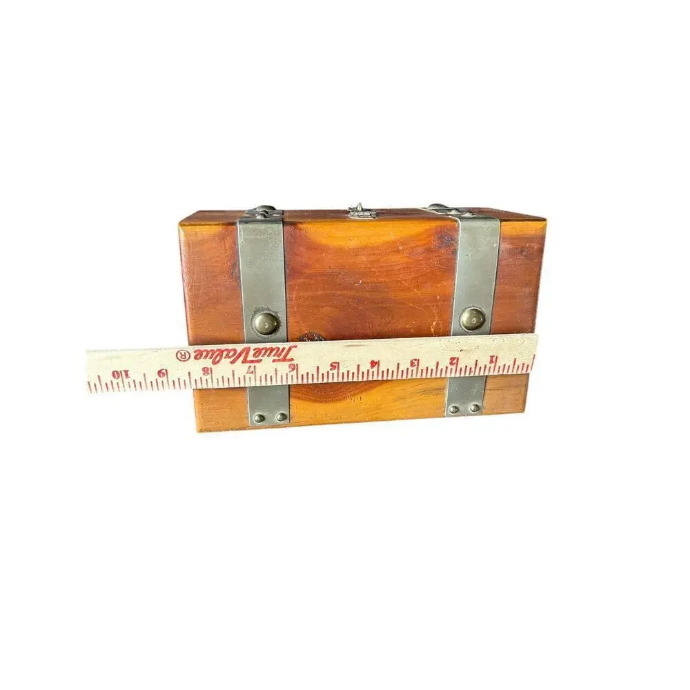 Vintage G. Merz & Son Chicago Wooden Box Treasure Box Full Of Seashells Jewelry